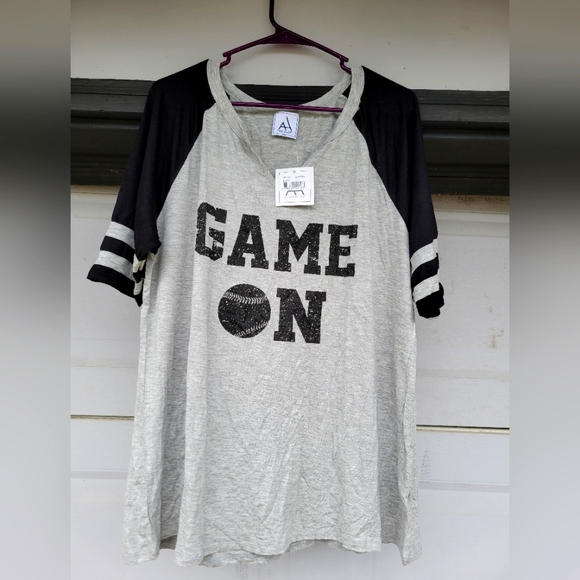 Womens Tee - Picture 1 of 3